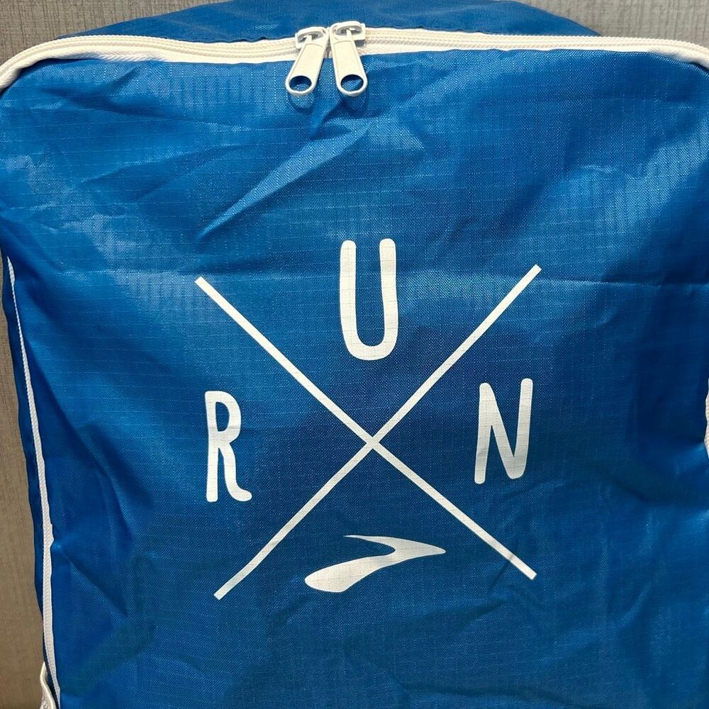 Brooks Run Lightweight Backpack Packable Collapsi… - image 3